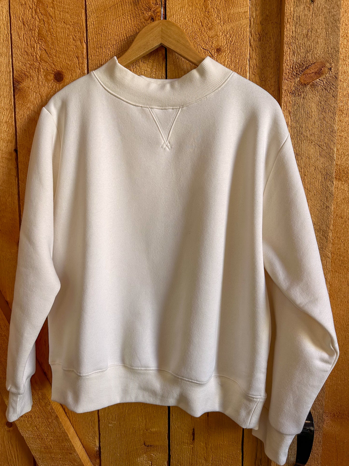 Nelly Wide Neck Sweatshirt
