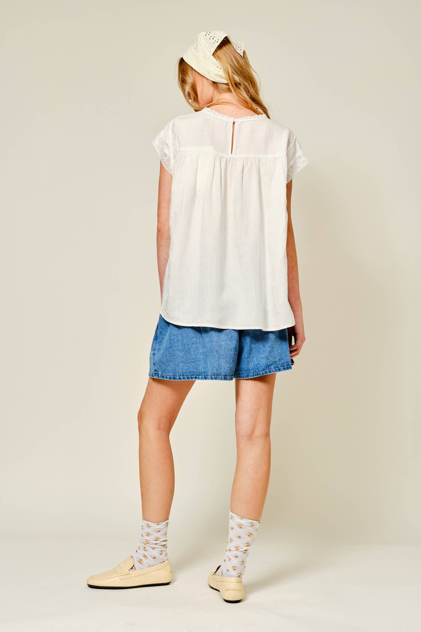 Sophia Linen Blend Lace Trim Top