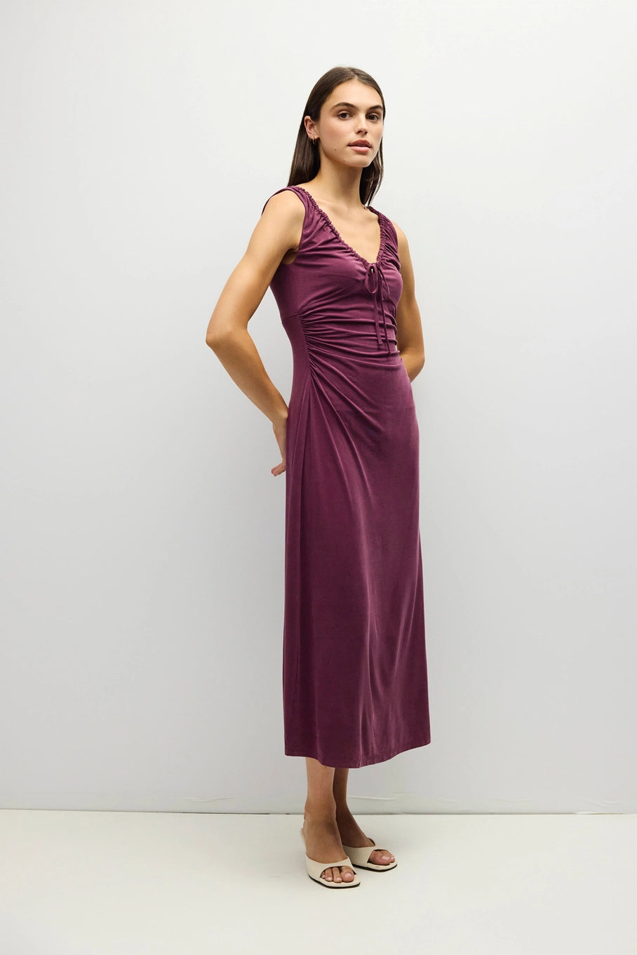 Chell Dress Vneck Ruched Modal Knit Midi/Plum