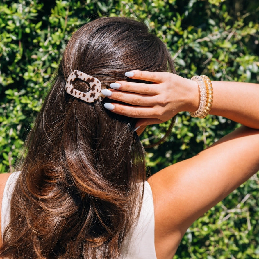 Blonde Tortoise Flat Round Tiny Clip