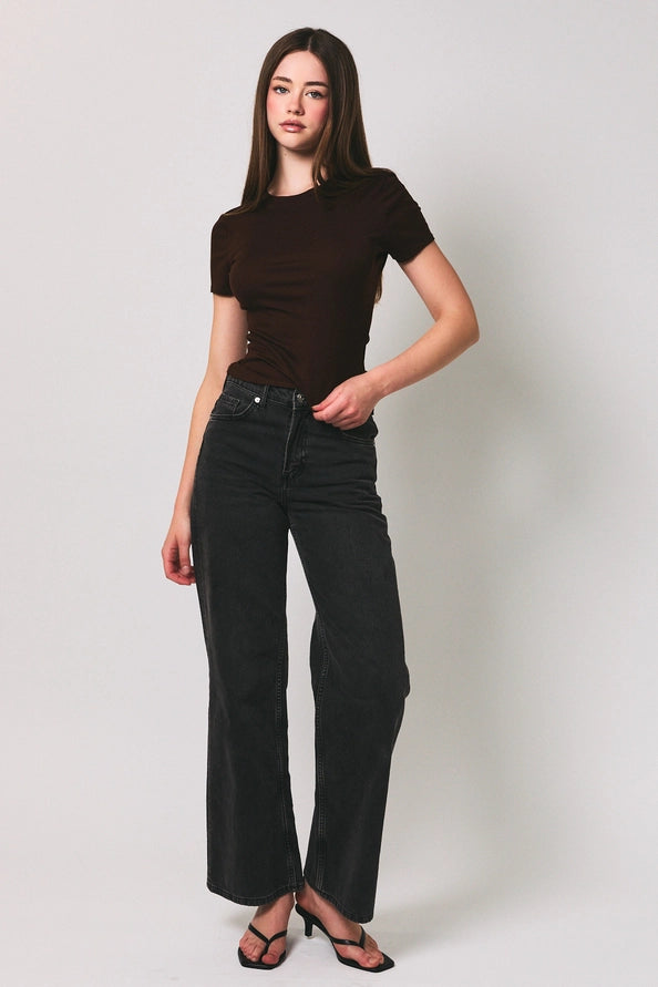 Jennifer Classic Short Sleeve Basic Top/Dark Brown