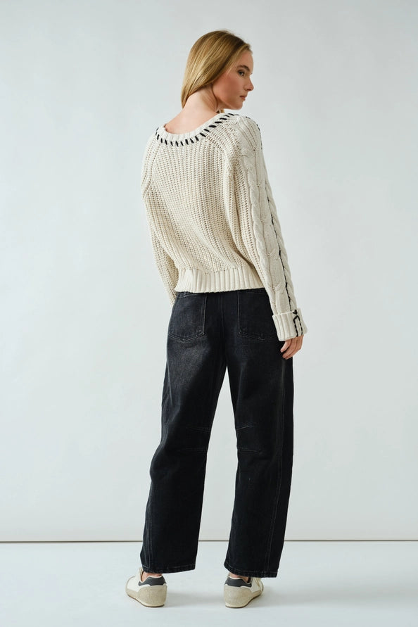 Amber Embroidered Detail Barrel Jeans/Faded Black