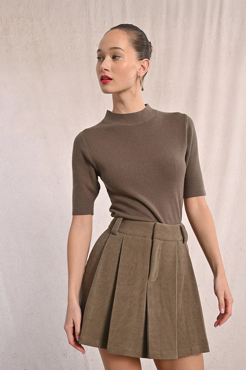 Ava Ribbed Mock Neck S/S Sweater top/ Brown Ash