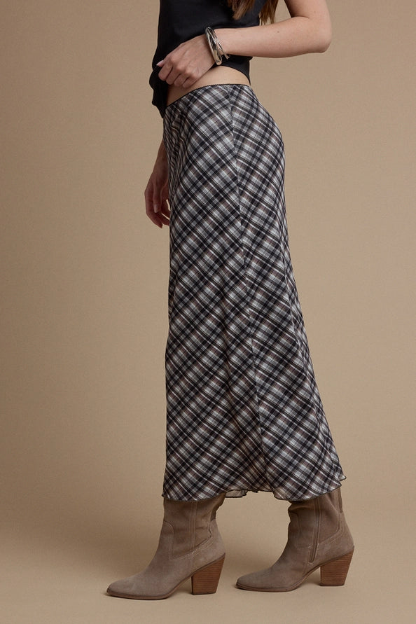 Cari Plaid Print Mesh Skirt