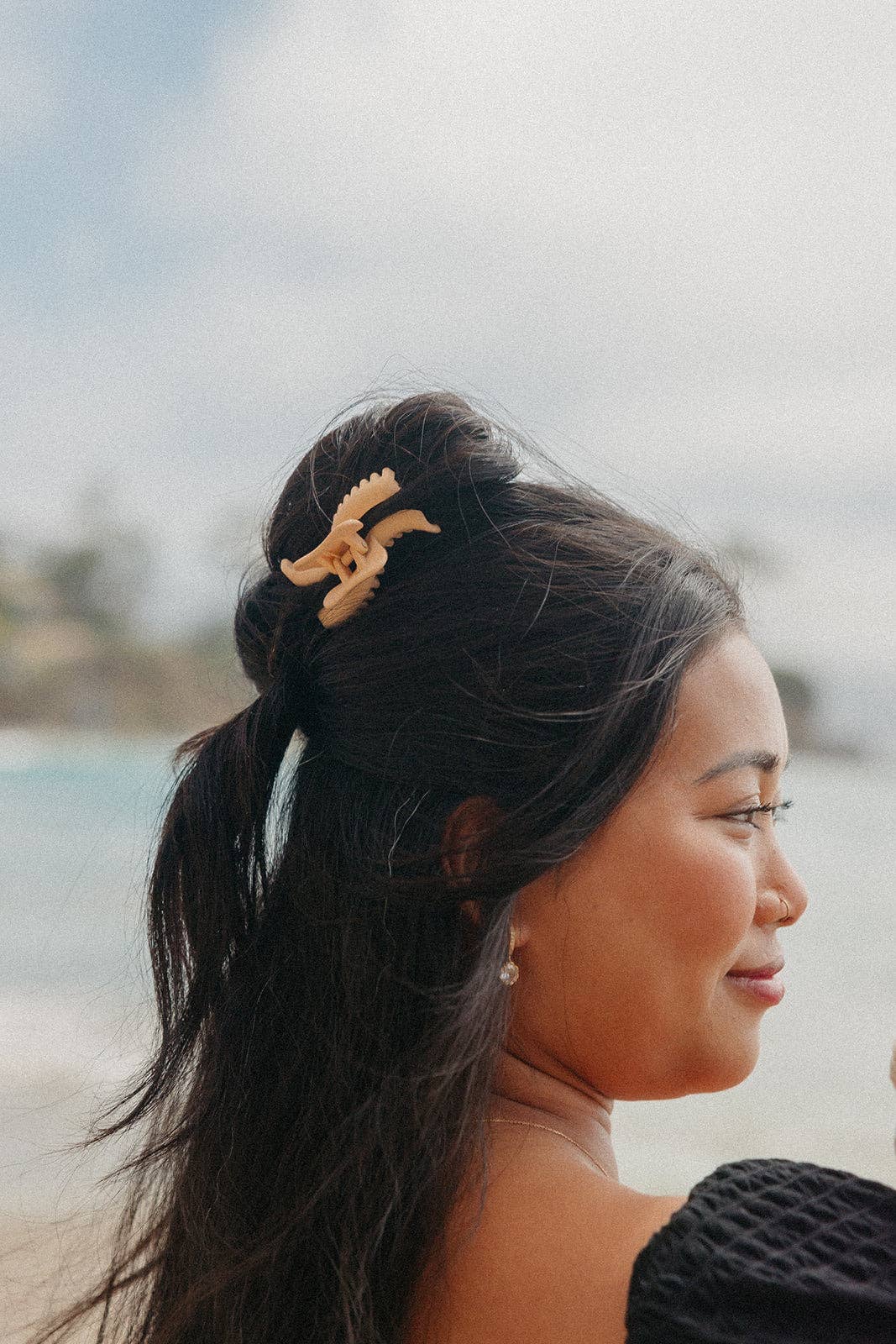 KAXI MINI WAVY HOLD EVERYTHING CLAW: BONE