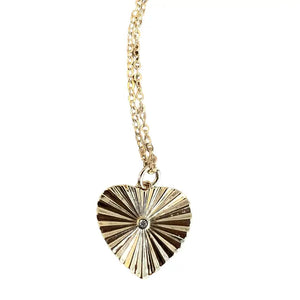 
            
                Load image into Gallery viewer, Mia Heart Necklace
            
        
