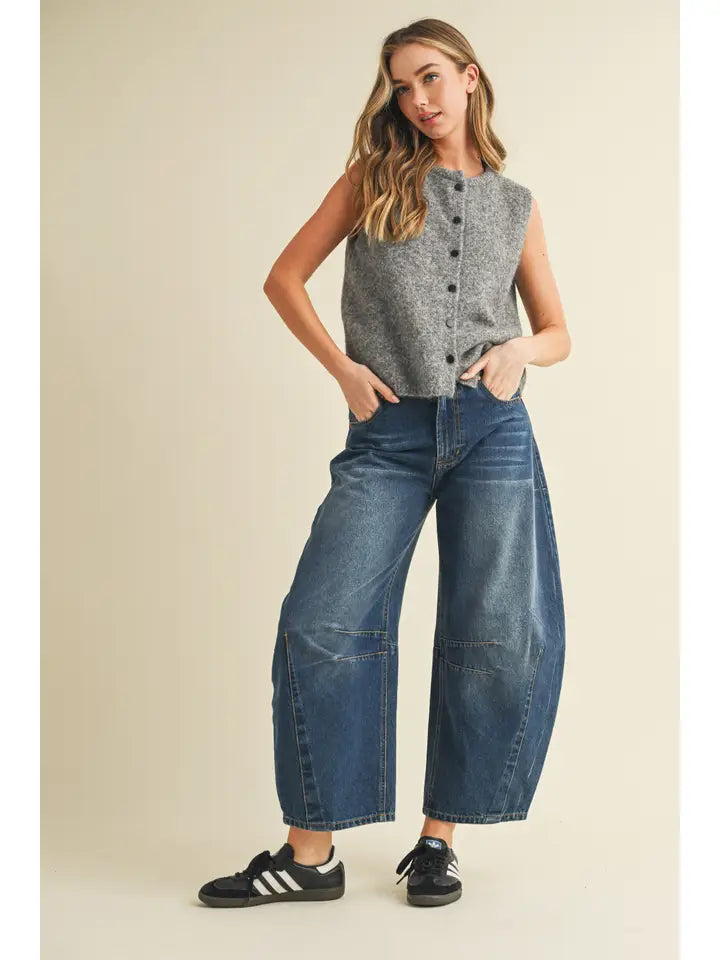 Button Sleeveless Sweater Top