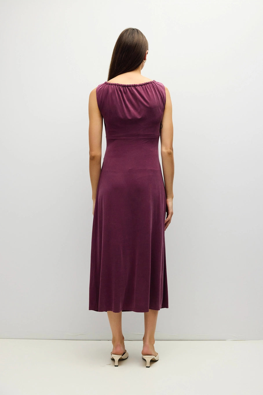Chell Dress Vneck Ruched Modal Knit Midi/Plum