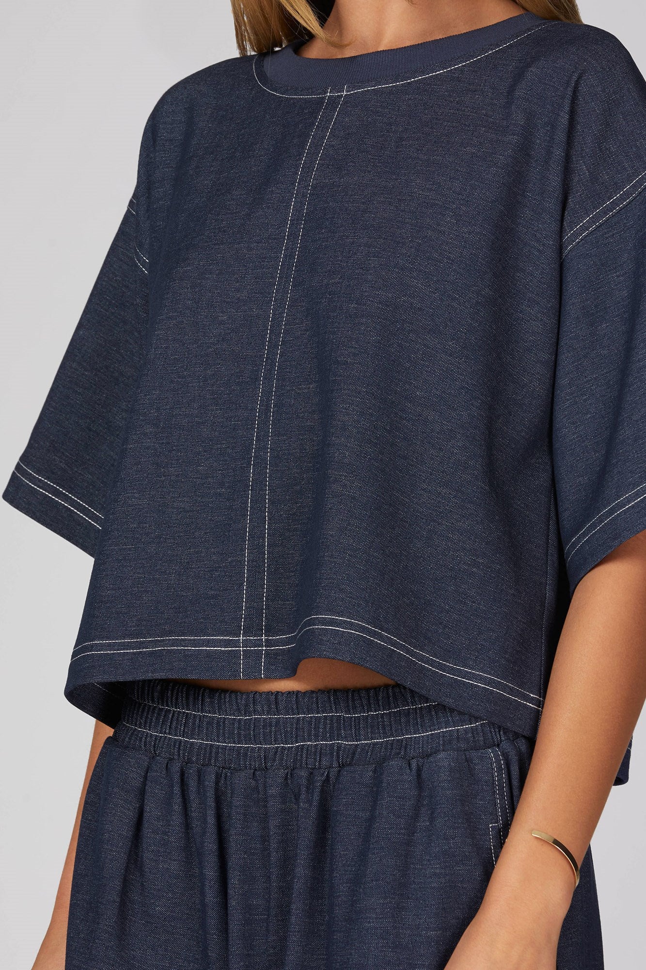 Kristen Short Sleeve Top Contrast Stitch