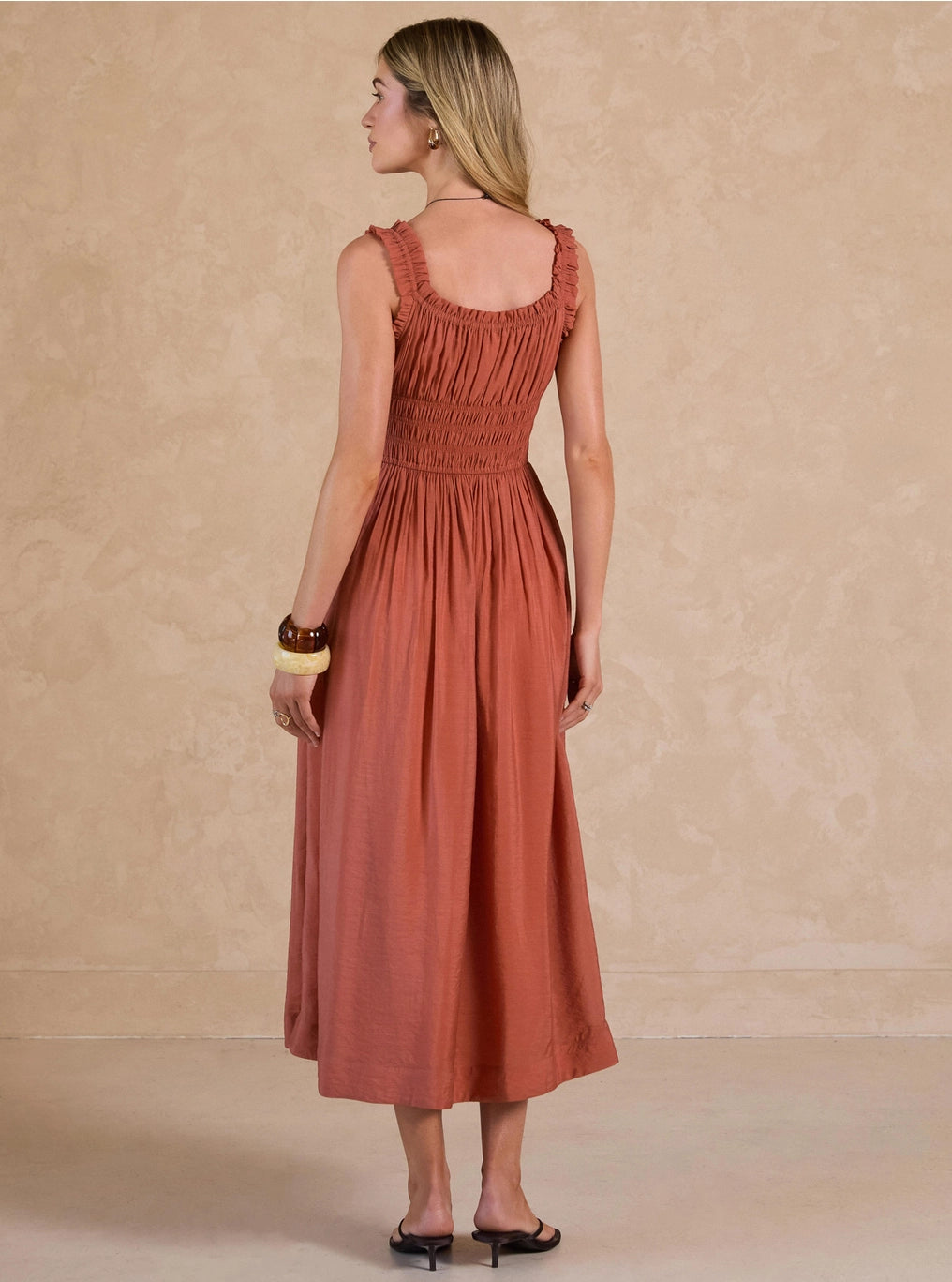 Raya Ruffled Sweetheart Sleeveless Midi Dress