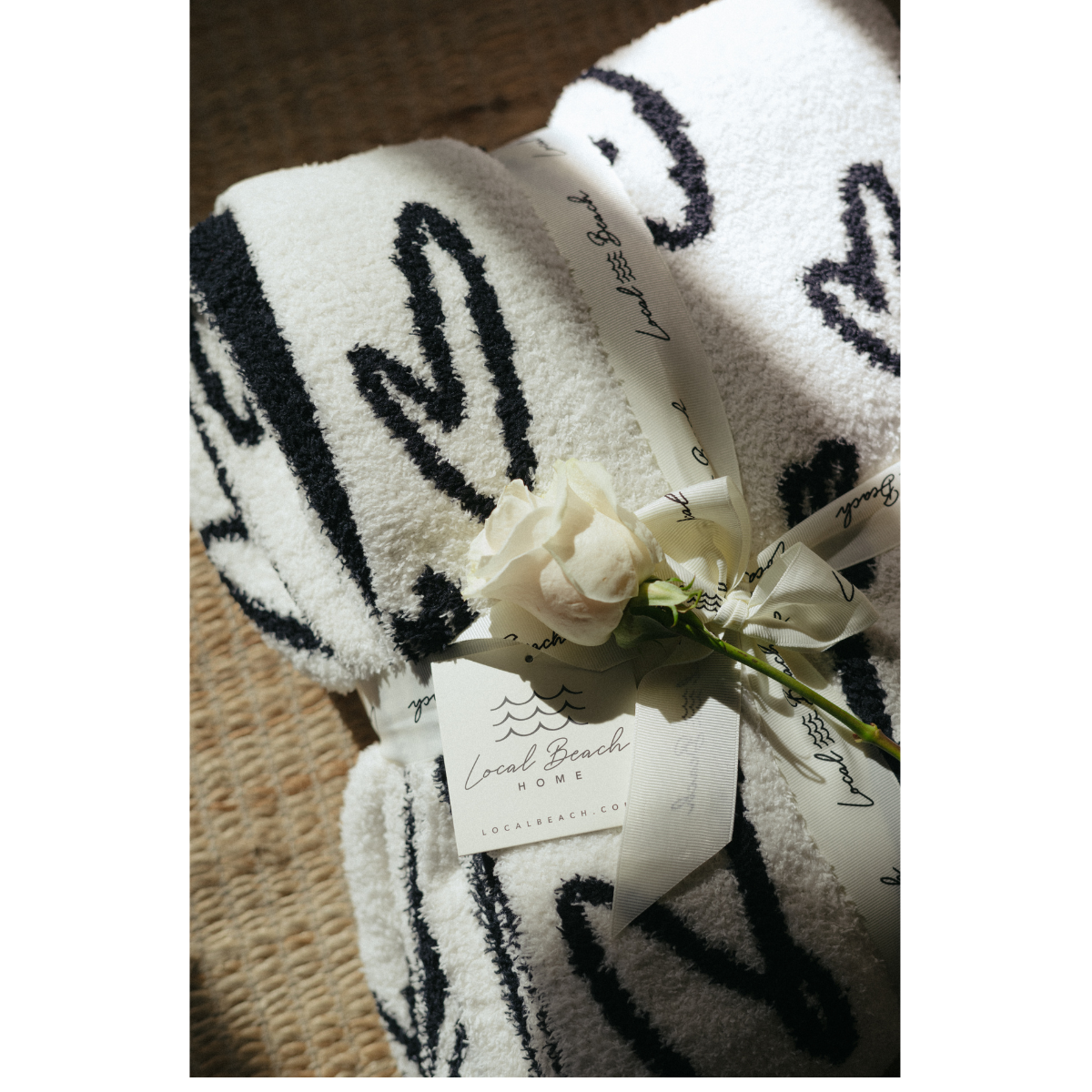 Local Beach Love Collection Heart Luxe Home Blanket: Black/Cream