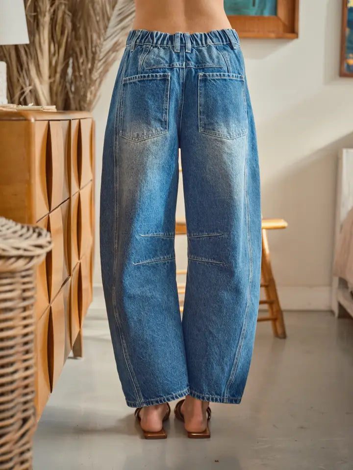 Amber Embroidered Detail Barrel Jeans