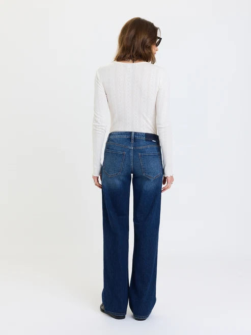 Tanya Low Rise Straight Leg Jeans in Dark