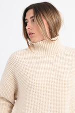 Ribbed Mock Collar Pullover