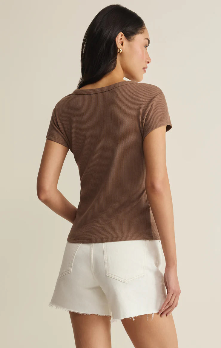 Ava Scoop Neck Tee/Brown