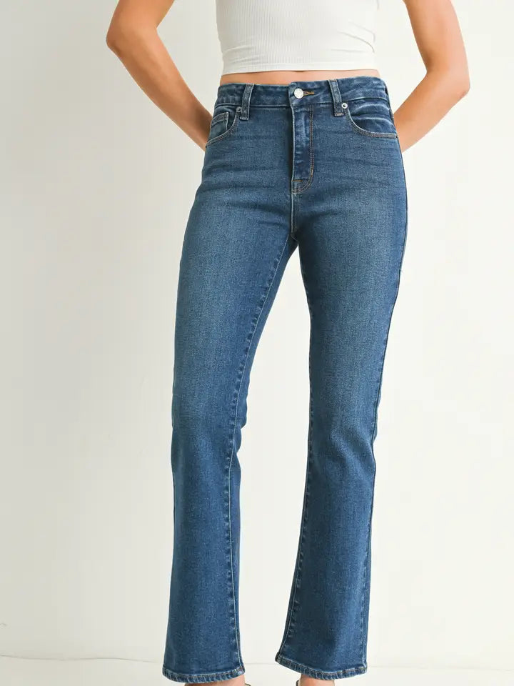 Cate Slim Bootcut Denim/Mid Rise