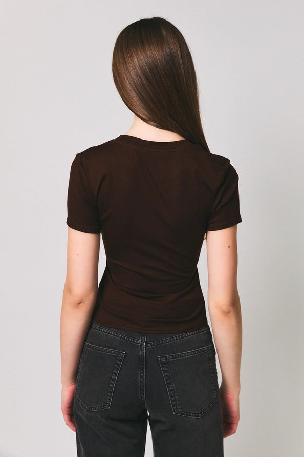 Jennifer Classic Short Sleeve Basic Top/Dark Brown