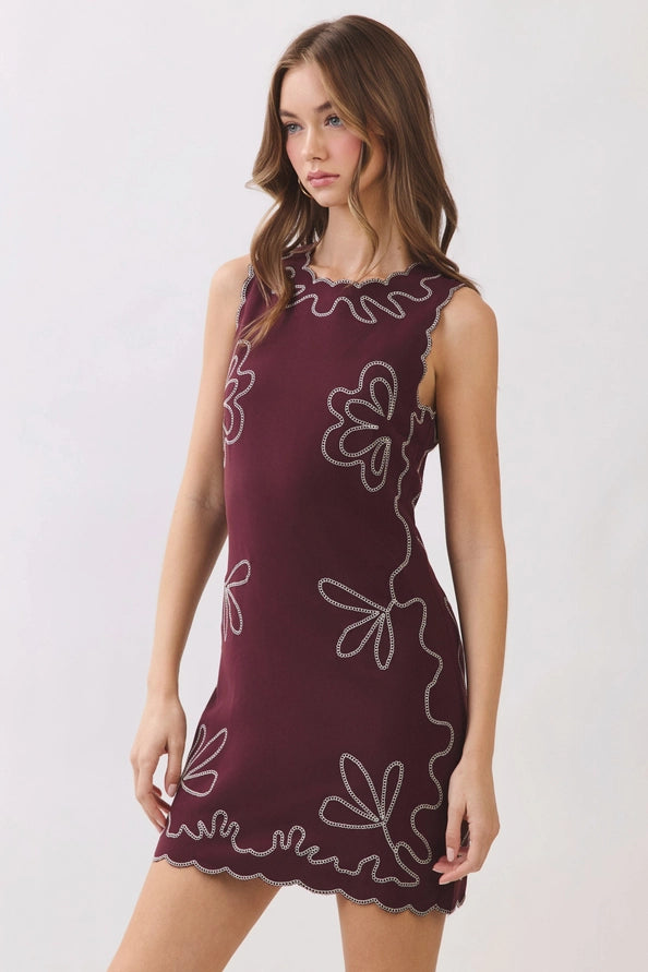 Erica Contrast Floral Stitch Shift Dress/Burgundy