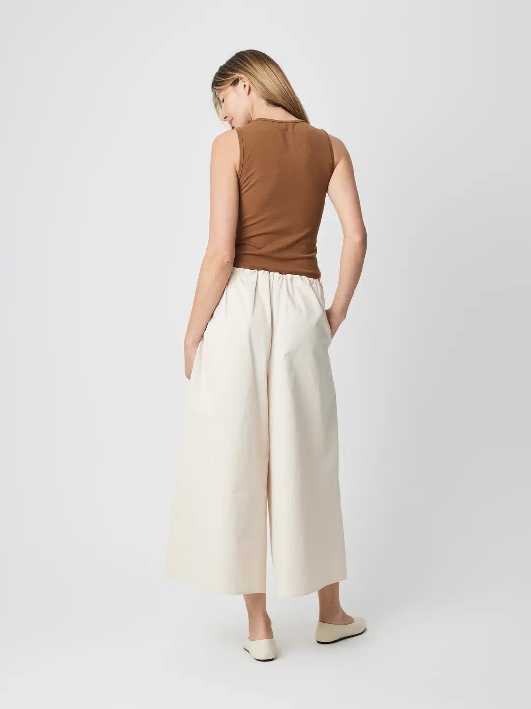 Dana Top/Tie Front Keyhole