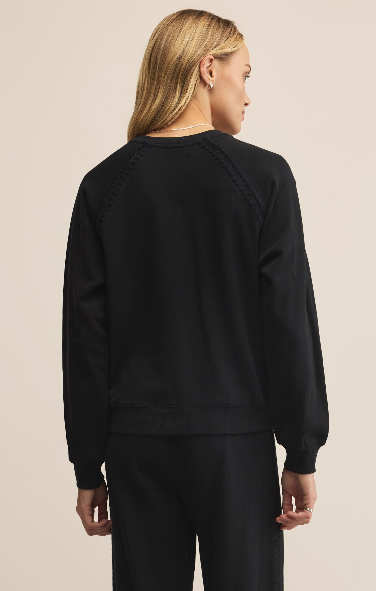 Daphne Embroidery Crewneck Sweatshirt