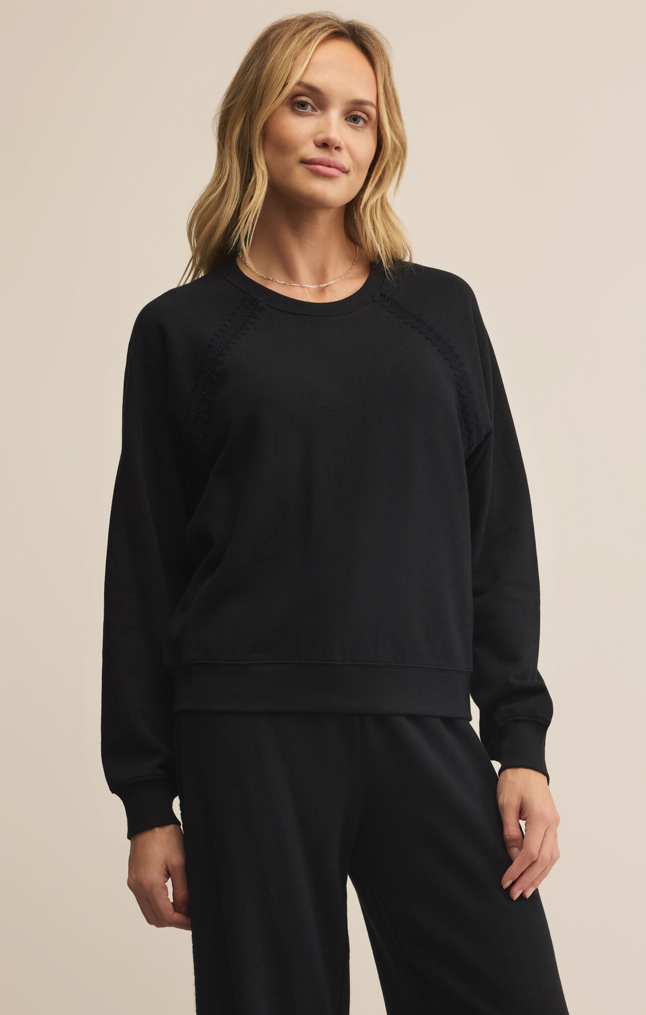 Daphne Embroidery Crewneck Sweatshirt